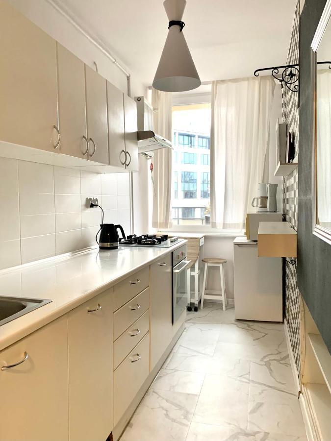 Apartament Perfect Location Two Bedrooms With Balkony *