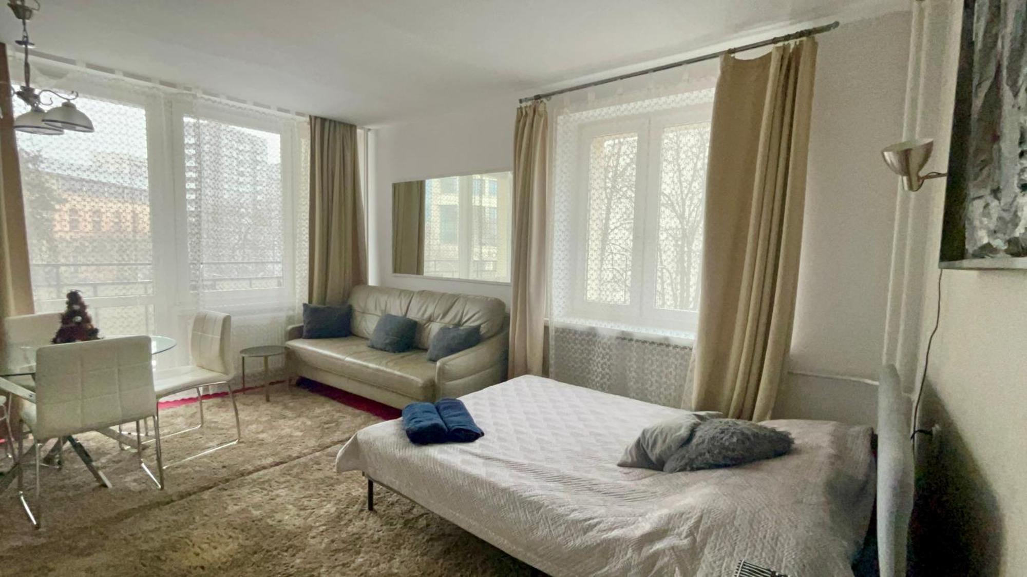 Apartament Perfect Location Two Bedrooms With Balkony Warszawa